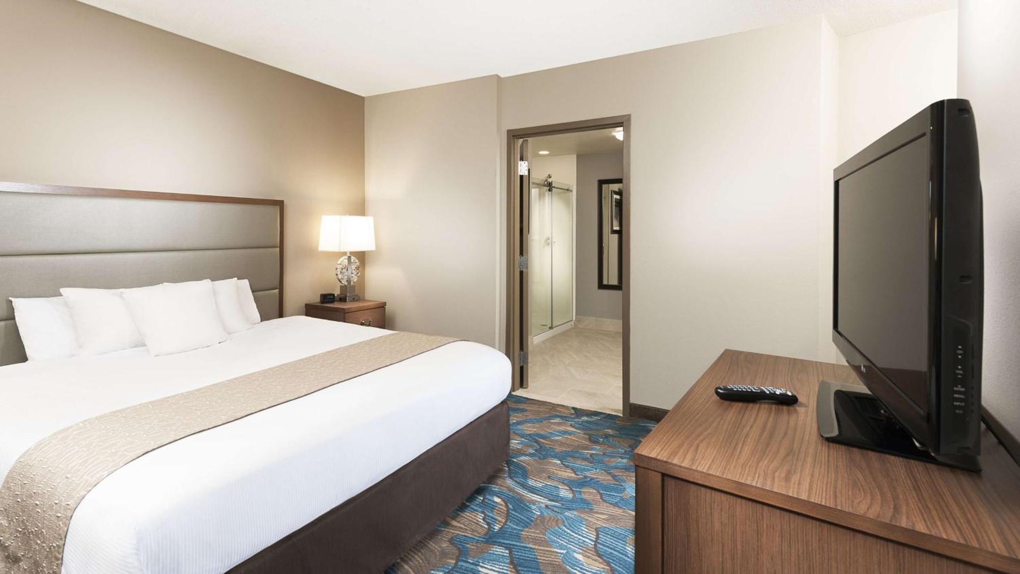 Doubletree By Hilton Hotel West Palm Beach Airport Exterior photo