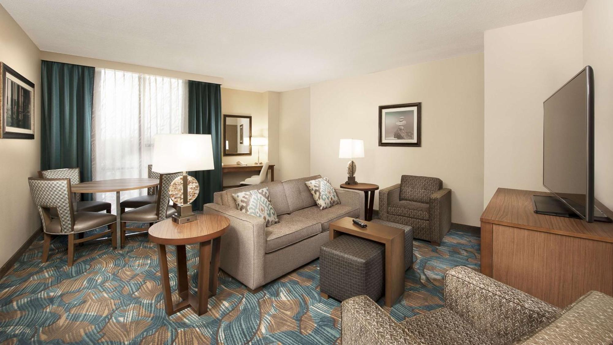 Doubletree By Hilton Hotel West Palm Beach Airport Exterior photo